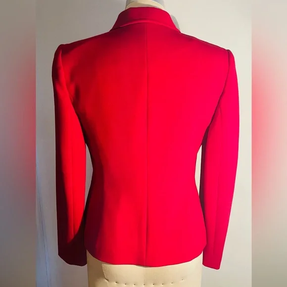 Red jacket - Picture 2 of 2